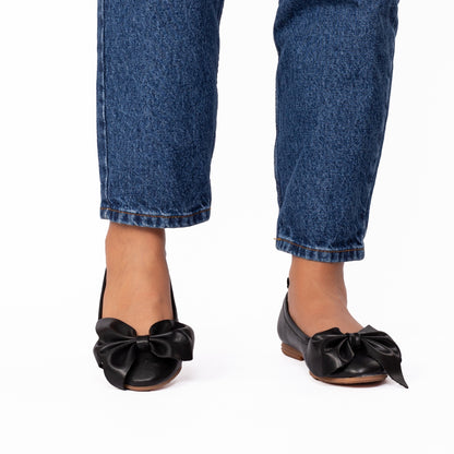 Balerini dama 203-1 negru